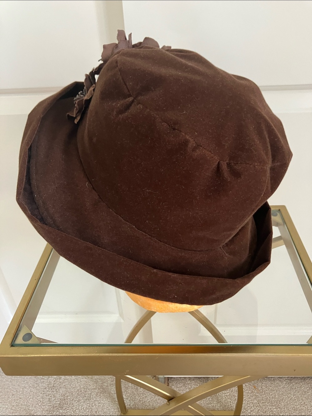 Women's Brown Velvet Flower Cloche Hat - Picture 4 of 6